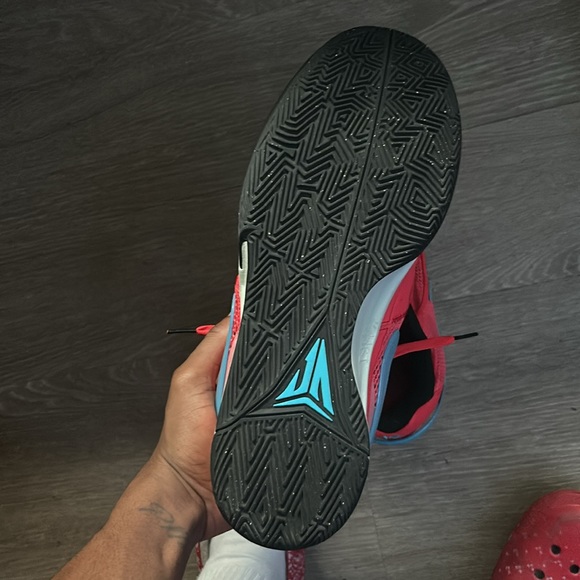 Size 13 ja morants used slightly still fresh enough to rock on the court - Picture 2 of 8